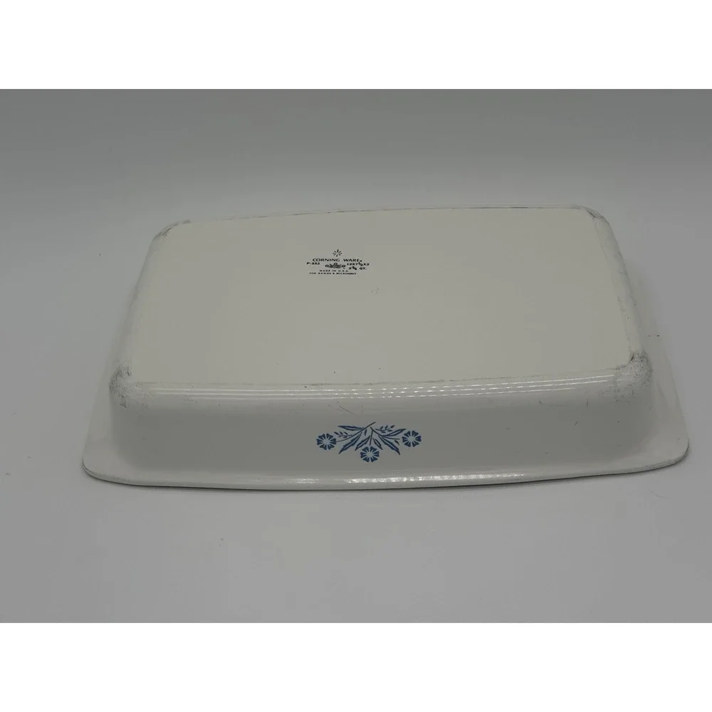 Vintage Cornflower Milk Glass Cottagecore Rustic Retro Farmhouse Casserole Pan